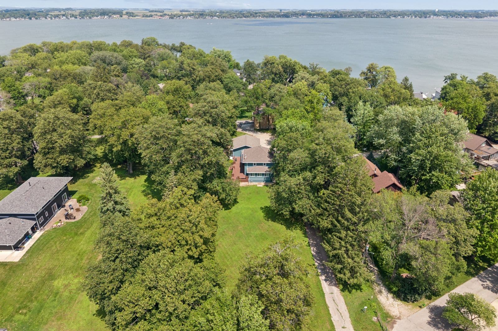 4466 Park Ave, Clear Lake — listing photograph by Tanner Braun