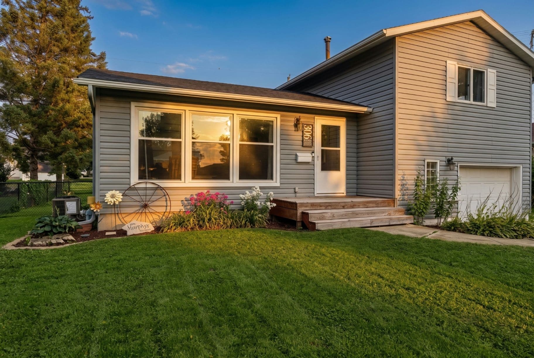 Clear Lake Iowa Home Curb Appeal: 9 Improvements Buyers Notice First